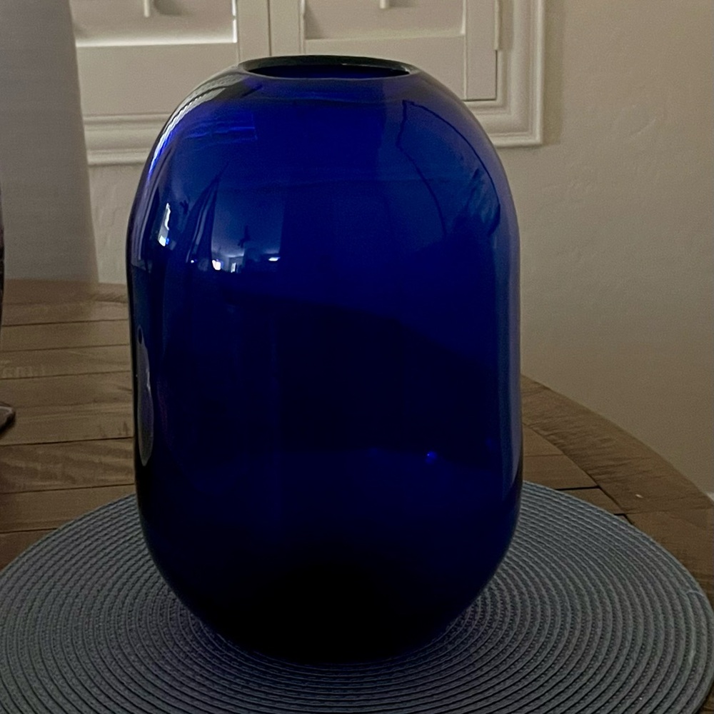 Blenko Don Shepherd Sapphire Blue Pill Vase 8016 Art Glass Approx 11” to 11.25” - Picture 10 of 16
